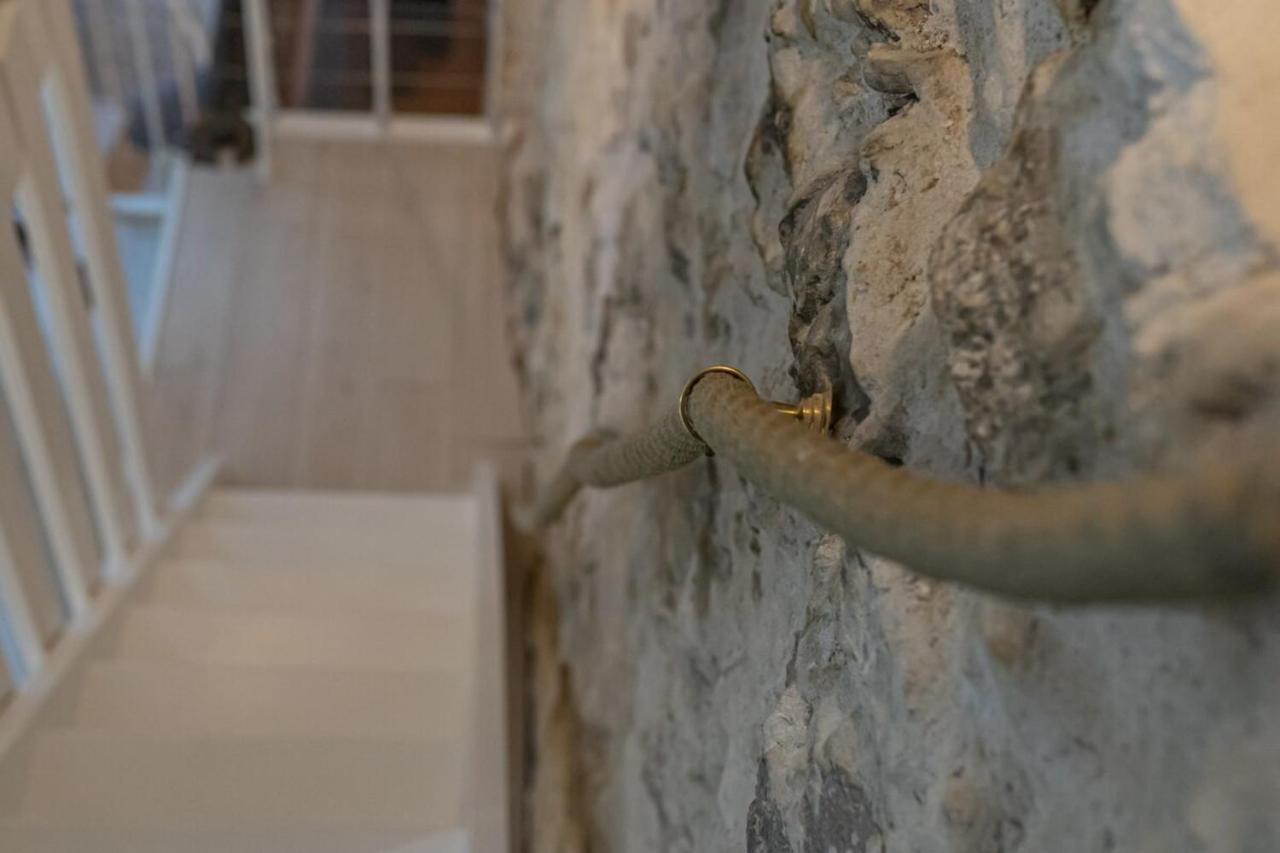 Apartamento Authentique Furnished Flat