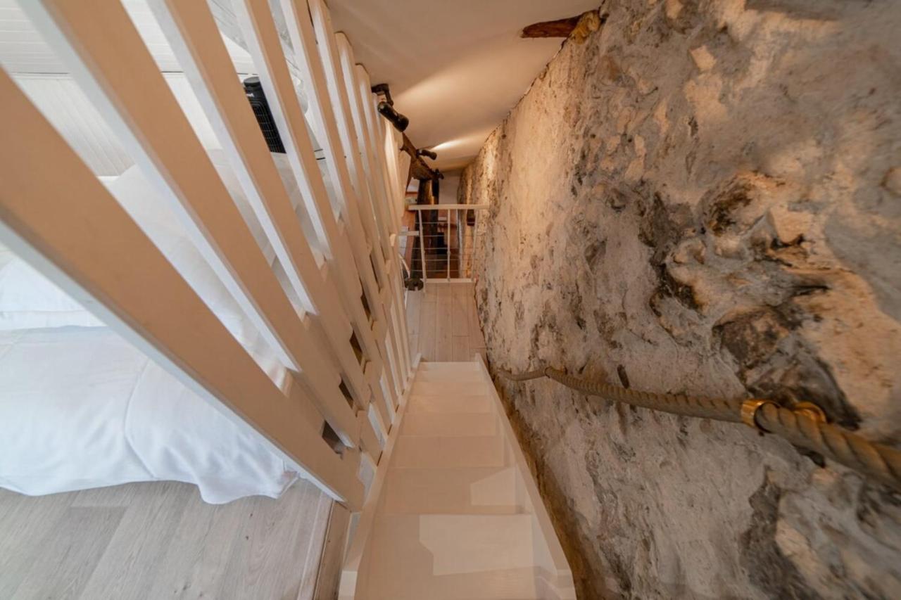 Apartamento Authentique Furnished Flat