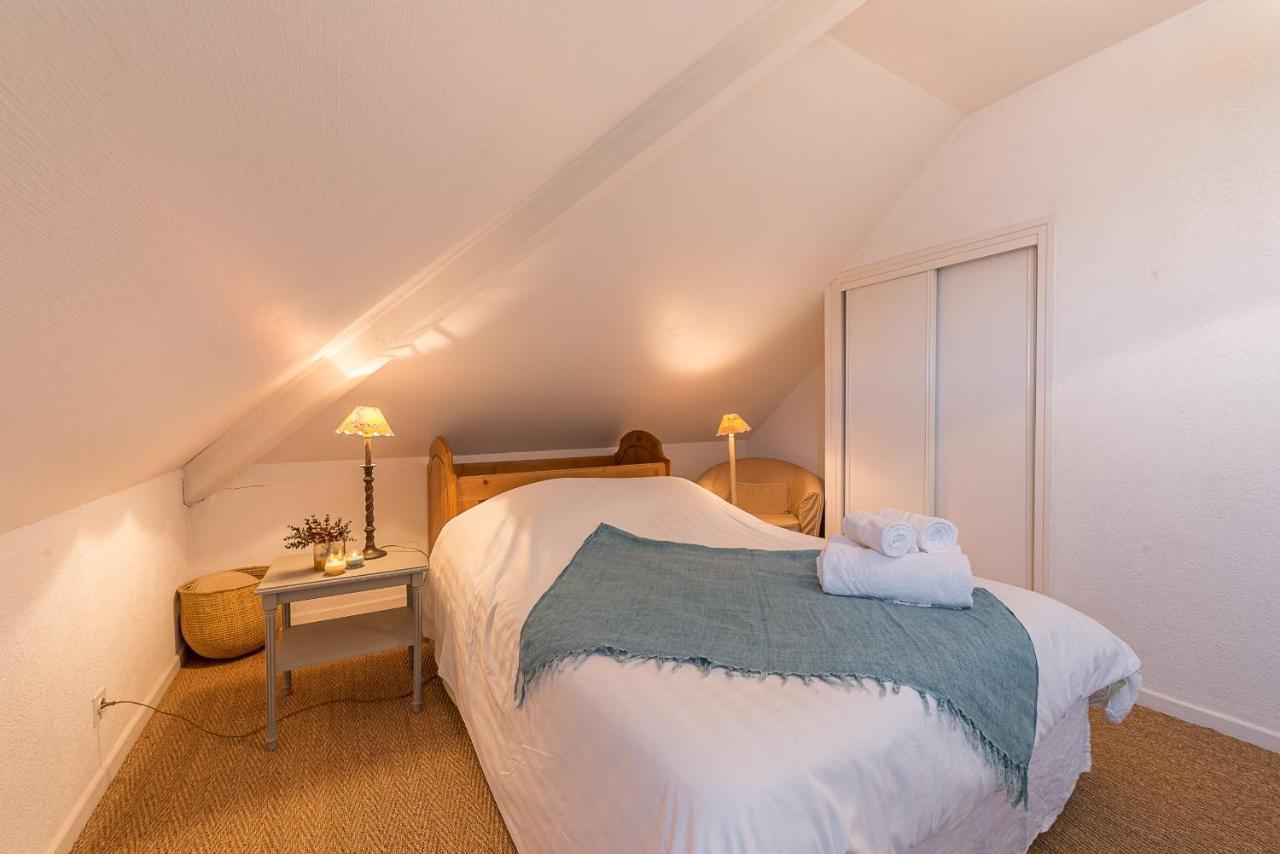 A Pied Au Lac: Spacious Family With Private Pool Holiday home Annecy
