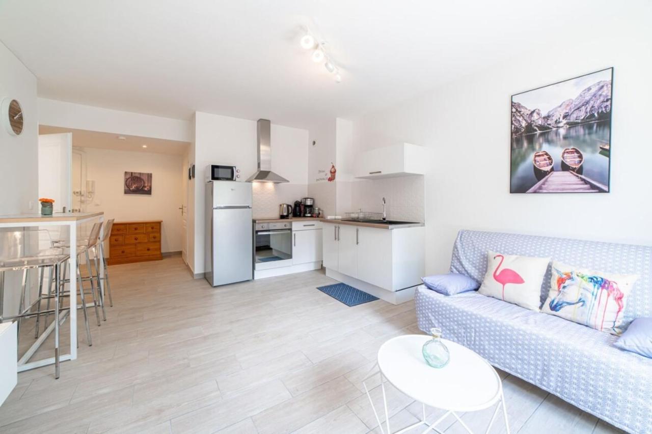 Apartment With Balcony In The City Center *