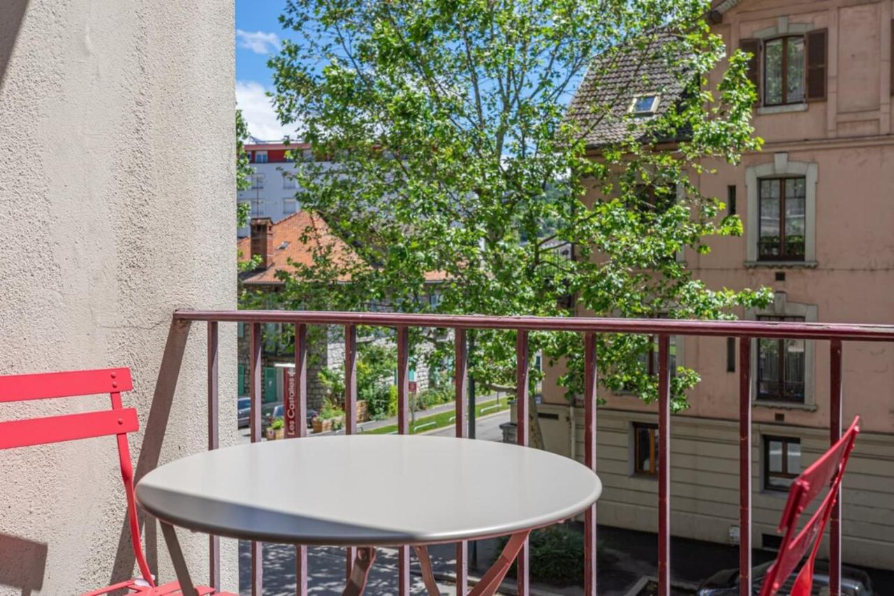 Apartment With Balcony In The City Center