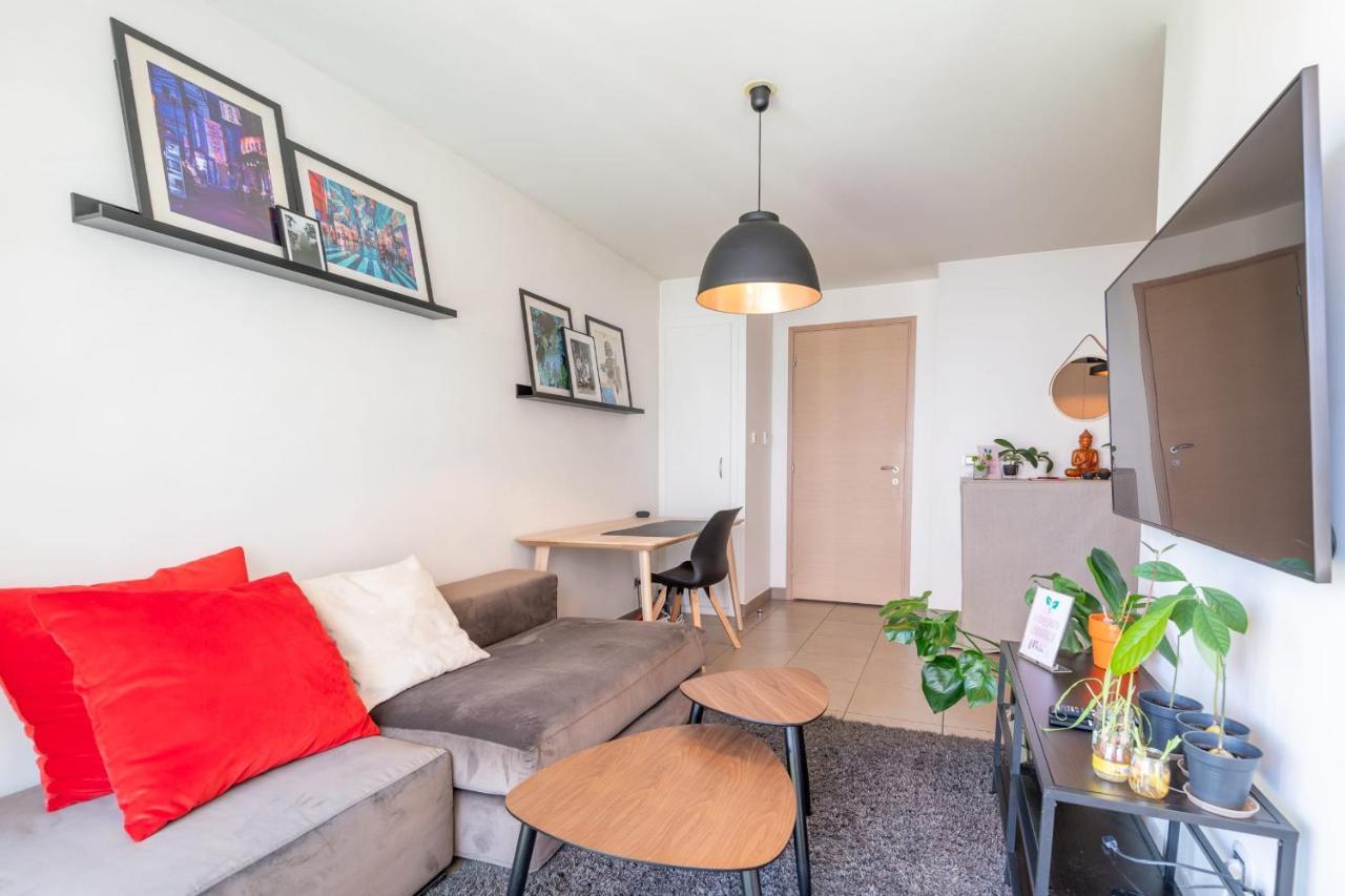 Maveria Furnished Flat Apartment *