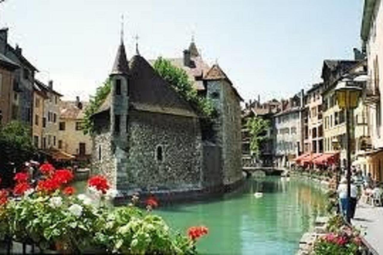 Beautiful In The Heart Of Town *