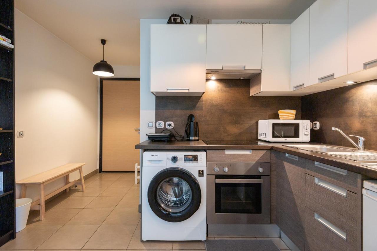 Maveria Furnished Flat Apartment