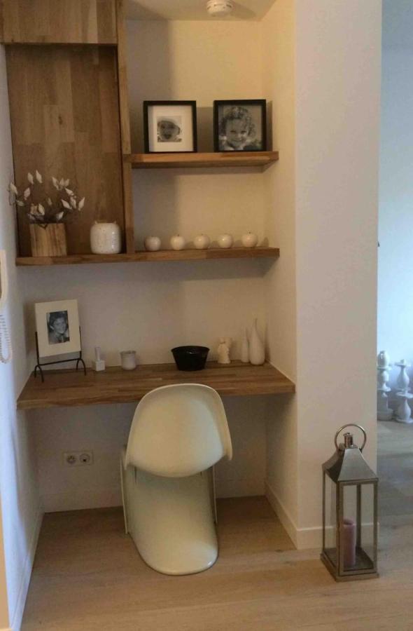 Luxurious Private Garage In The Heart Of *