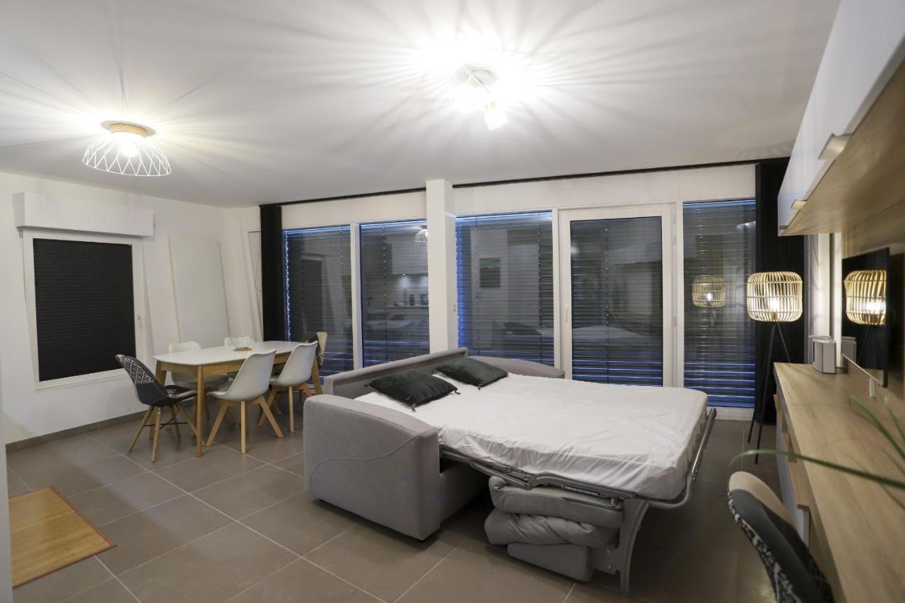 Apartment La Plume Vue 3 Etoiles - Garage Prive, Secteur Recherche, Moderne & Equipe, 6 Personnes