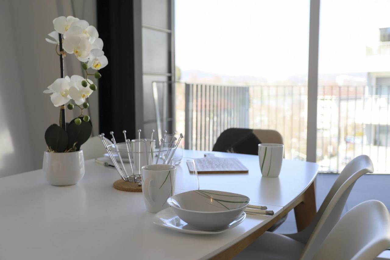 Apartment La Plume Vue 3 Etoiles - Garage Prive, Secteur Recherche, Moderne & Equipe, 6 Personnes Annecy