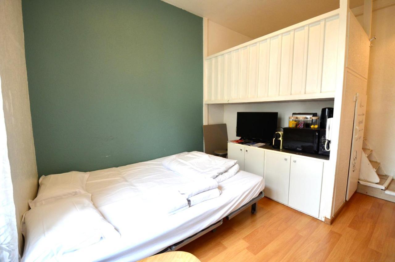 Apartment Studios