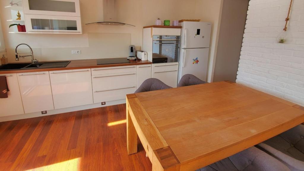 Apartment Luxury * Quiet * View * Heart Of * 2 Steps From The * * * *