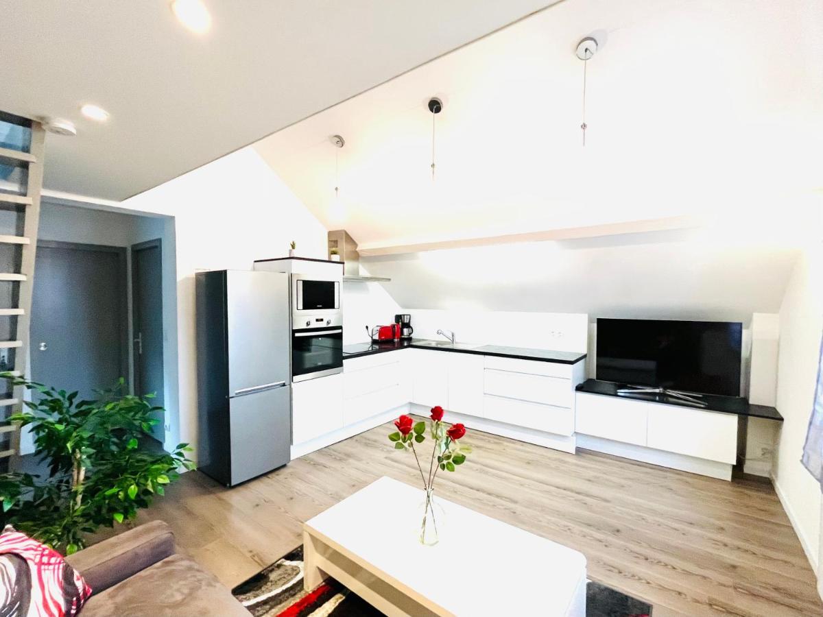 Le Red Loft à 5min Du Centre-ville Avec Parking Privatif Gratuit *