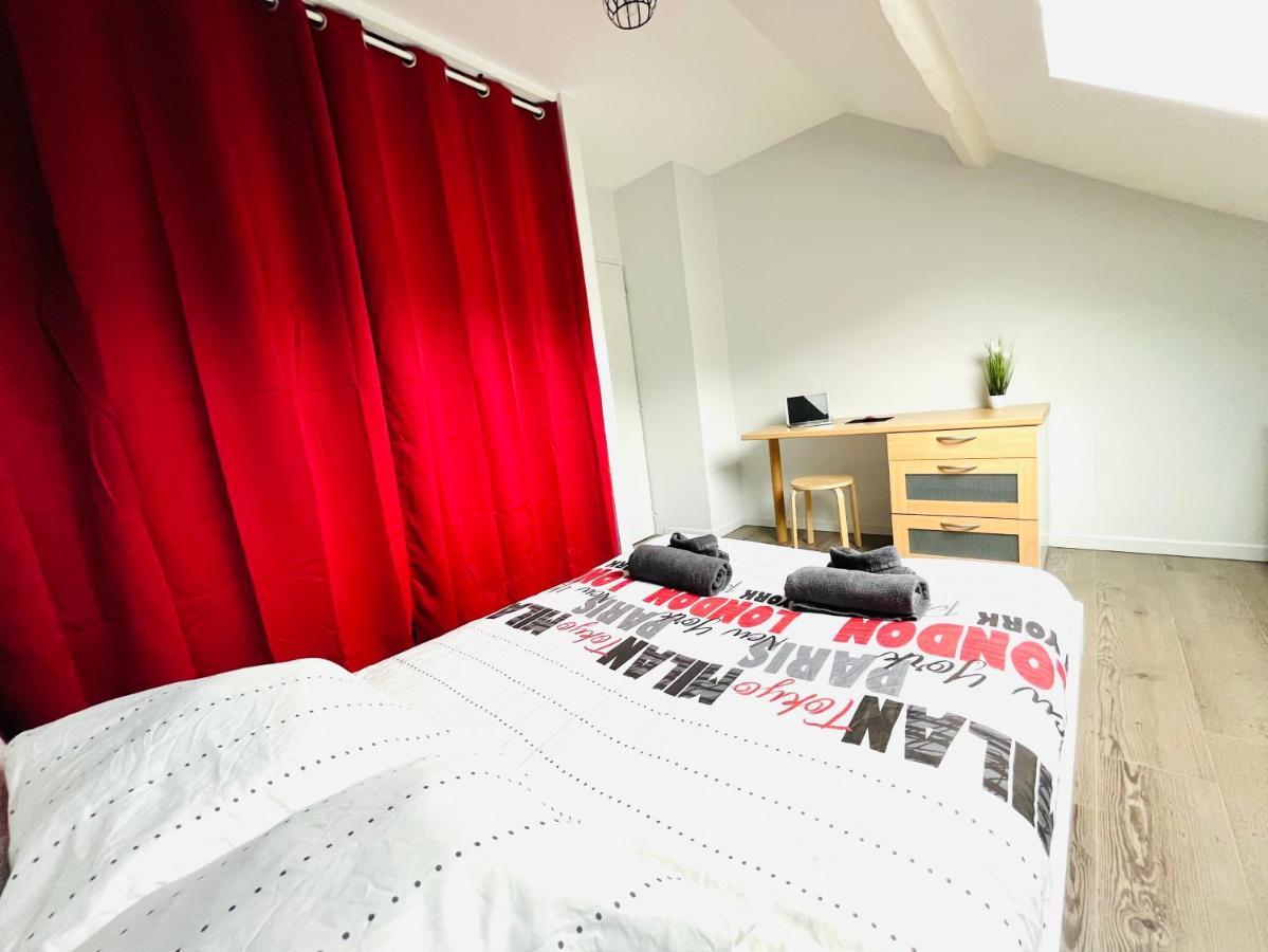 Le Red Loft à 5min Du Centre-ville Avec Parking Privatif Gratuit * Annecy