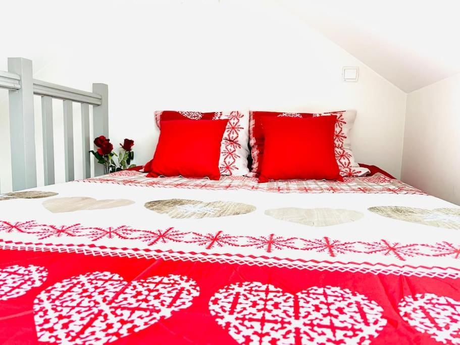 Appartement Le Red Loft à 5min Du Centre-ville Avec Parking Privatif Gratuit Annecy