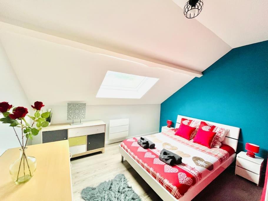 Le Red Loft A 5min Du Centre-ville Avec Parking Privatif Gratuit * Annecy