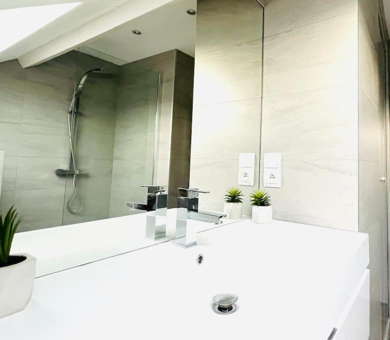 Appartement Le Red Loft à 5min Du Centre-ville Avec Parking Privatif Gratuit *