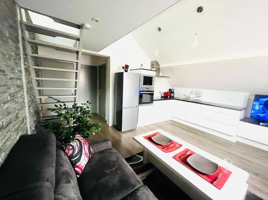 Appartement Le Red Loft à 5min Du Centre-ville Avec Parking Privatif Gratuit