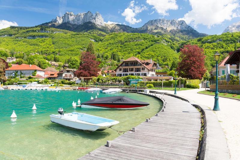Jolie -appart Partagé- Centre - 5 Min Gare&lac - Gratuit- Wifi, Petit Dej, Serviettes, Velos * Annecy