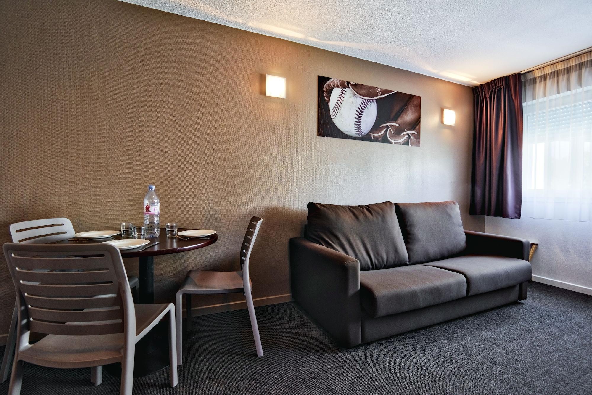 Comfort Les Hauts D'annecy Hotel 3*