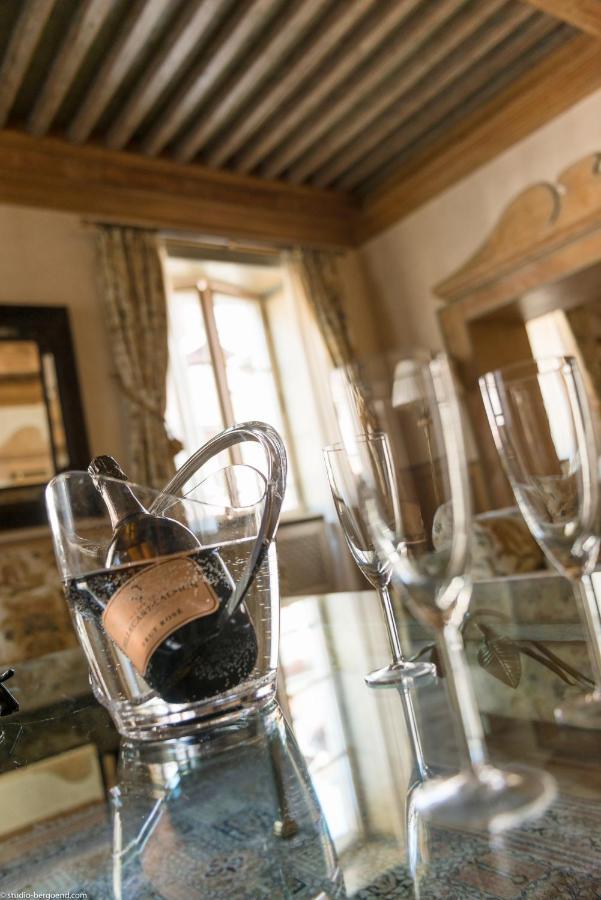 Historical Center - 165 Square Meter - 3 Bedrooms & 3 Bathrooms Apartment Annecy