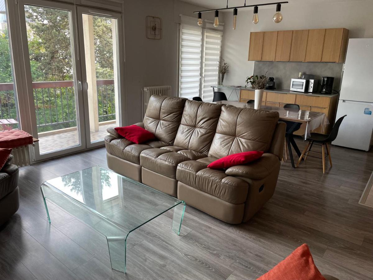 Nice Businessflat, Center, Free Parking, Business Or Holidays Apartment