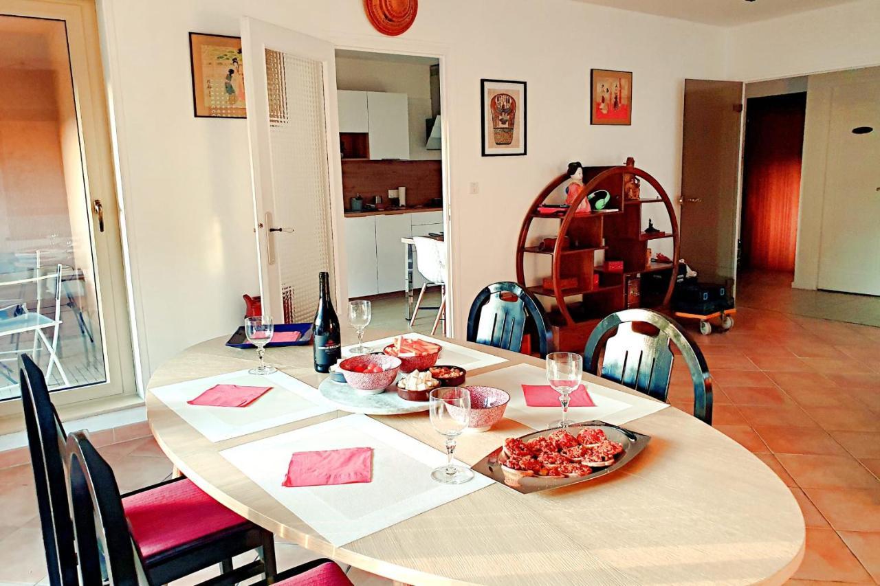 3 Bedroom - Heart Of - No Wifi Apartment *