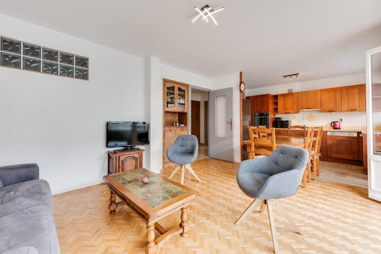 Le Carnot 84 - Beautiful T3 In The City Centre And Close To The Lake Appartement
