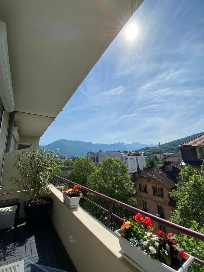 Espace Et Confort Au Coeur De Ville Annecy