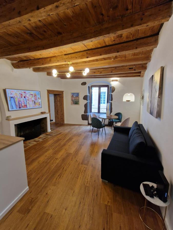 Elegant Flat In Old Town, 2 Mins Walk To Annecy