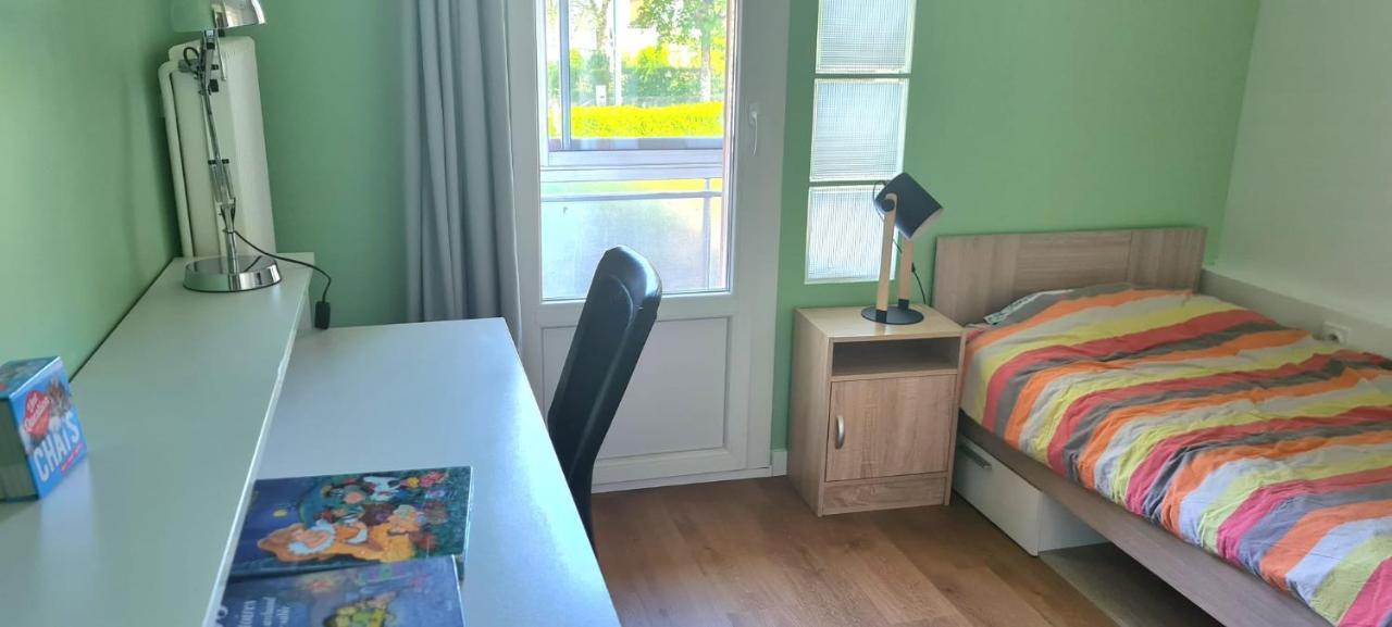 Pom'verte-pres Du Centre-ville Et Du -parking Gratuit Apartment *