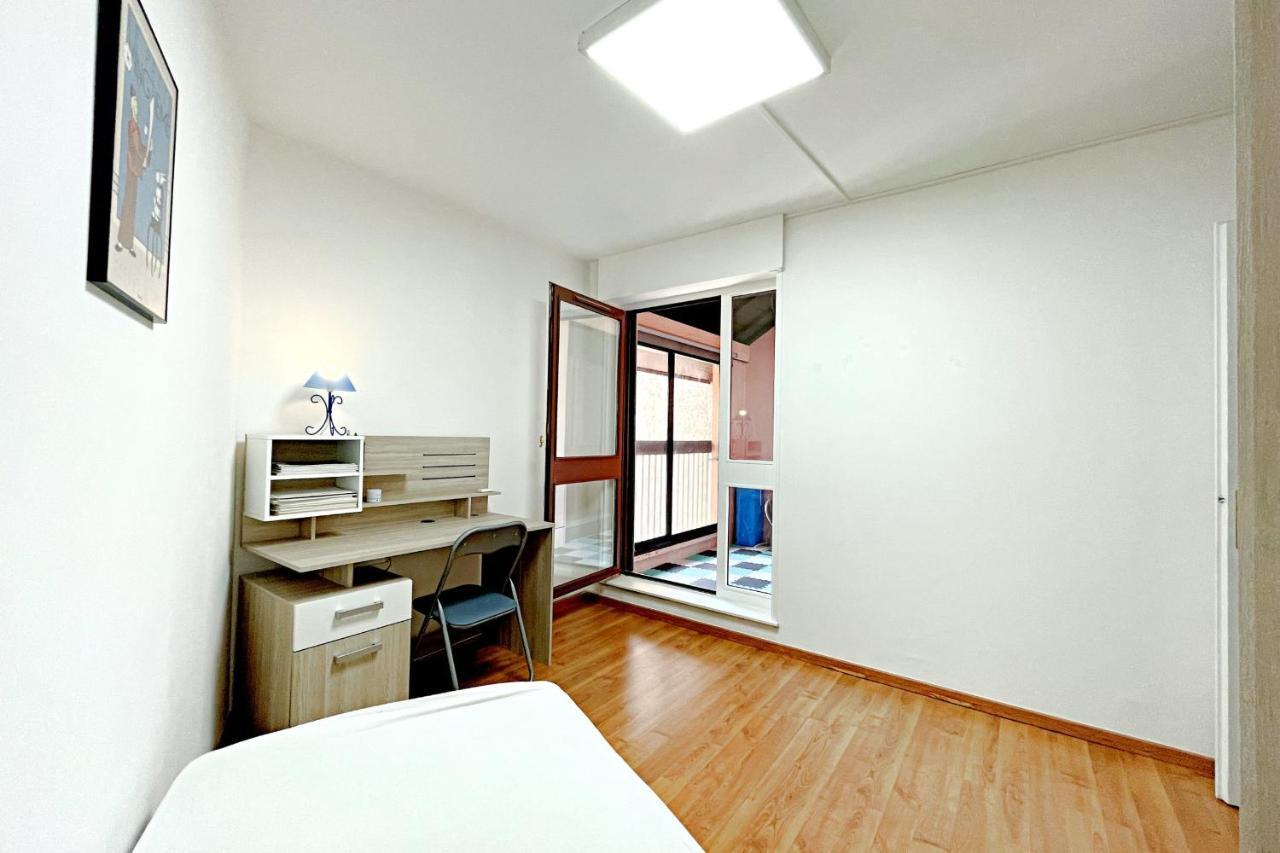 Apartment 3 Bedroom - Heart Of - No Wifi *