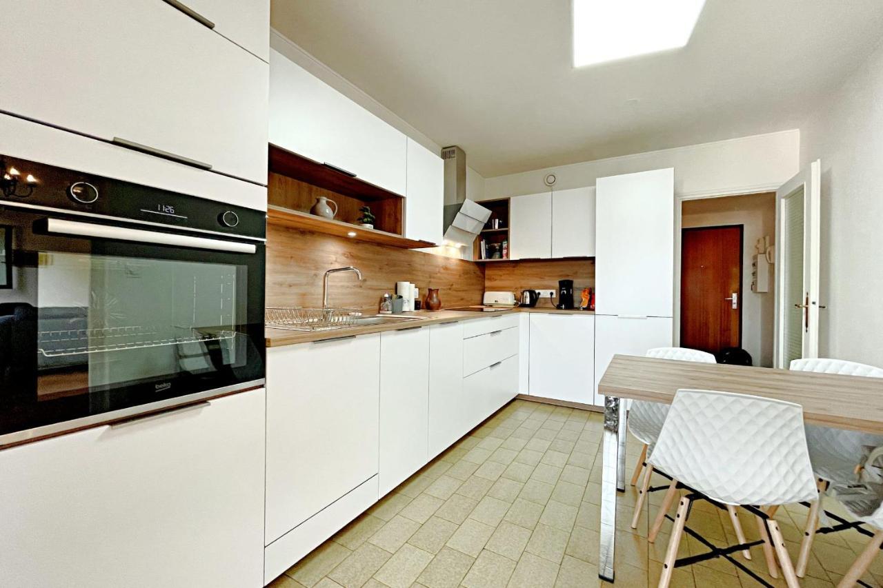 Apartment 3 Bedroom - Heart Of - No Wifi Annecy
