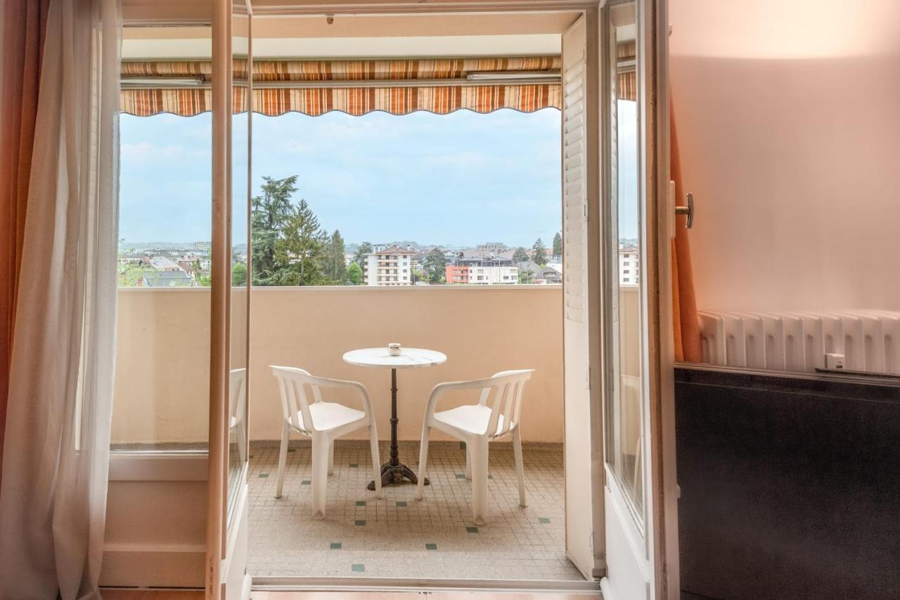 Apartment Schöne Mit Balkon Und Stadtblick
