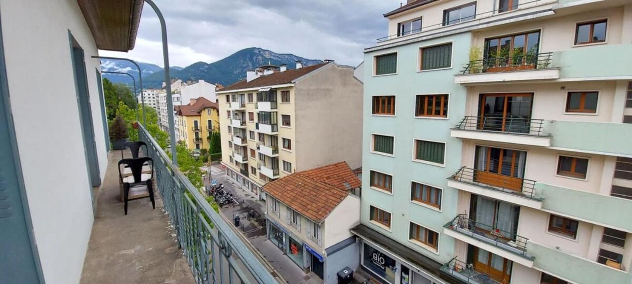 La Paix Avec 2 En Plein Coeur D'annecy Apartment