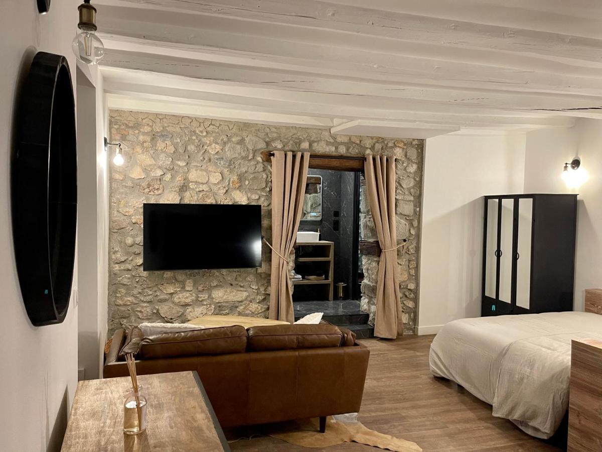 La Loge De Pierre Au Coeur De La Vieille D