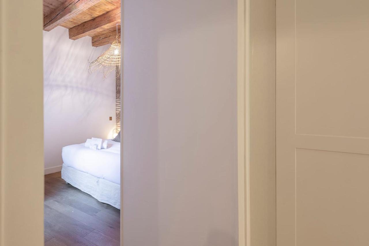 Spacious Rated 4 Stars In The Heart Of The Old Town
