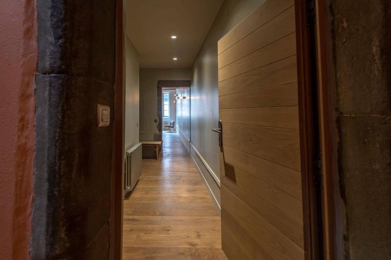 Spacious Rated 4 Stars In The Heart Of The Old Town