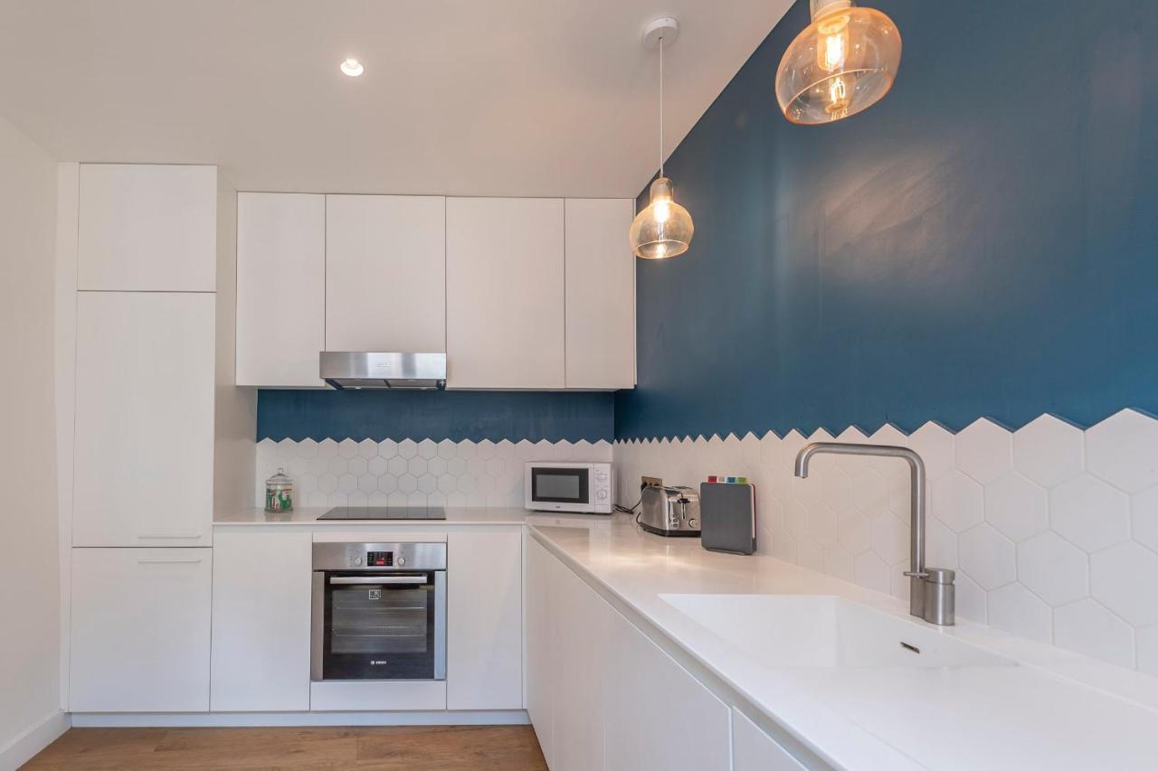 Apartment Spacious Rated 4 Stars In The Heart Of The Old Town
