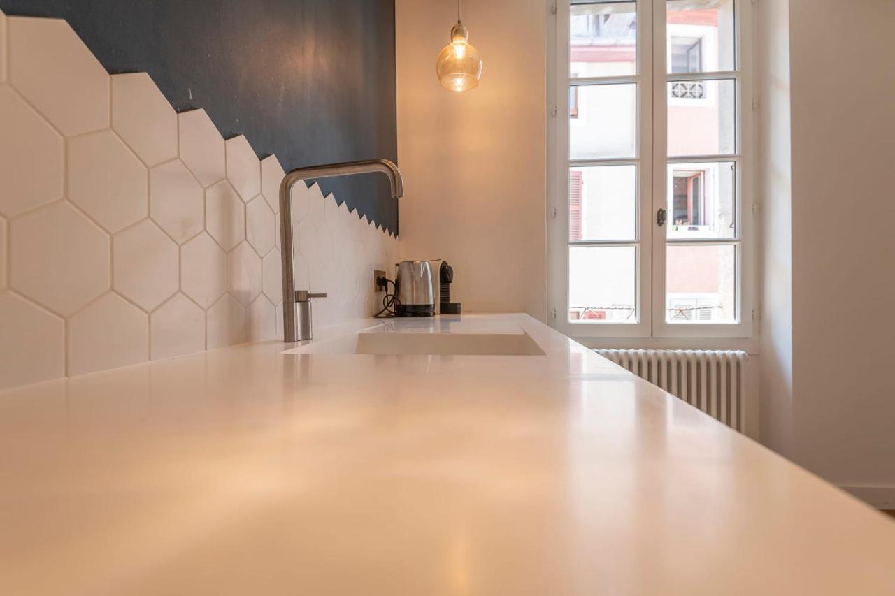 Spacious Rated 4 Stars In The Heart Of The Old Town Annecy