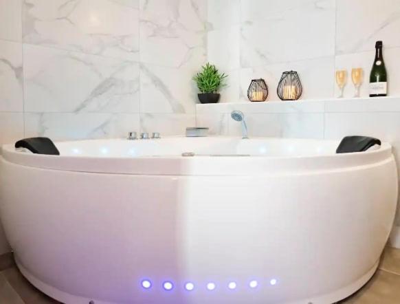 Majord'home 4*-l'elegance-balneo Vieille * Annecy