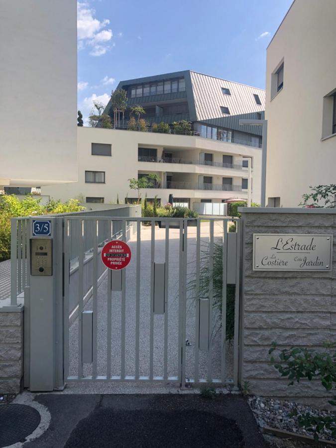 La Costiere Du - - Vieille Ville, Plage, Garage *