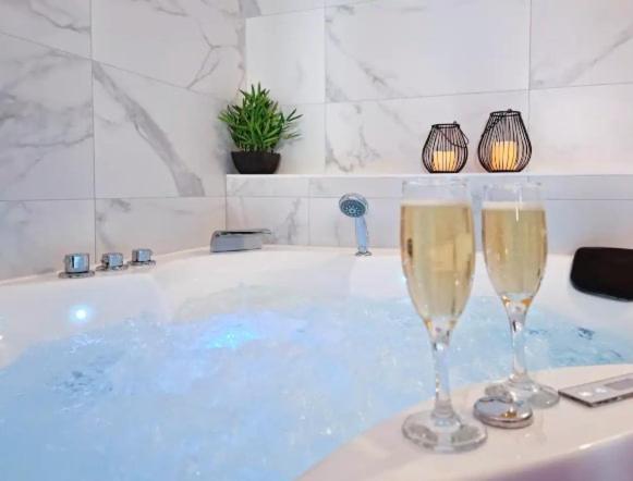 Majord'home 4*-l'elegance-balneo Vieille Apartment *