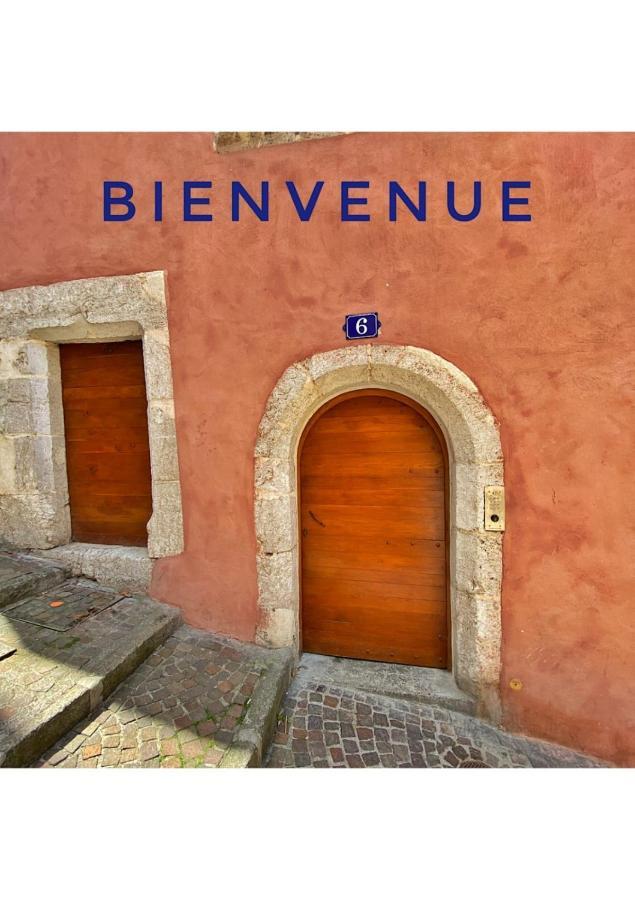 Coup De Coeur Au Pied Du Château - Joli Idéalement Placé Appartement *