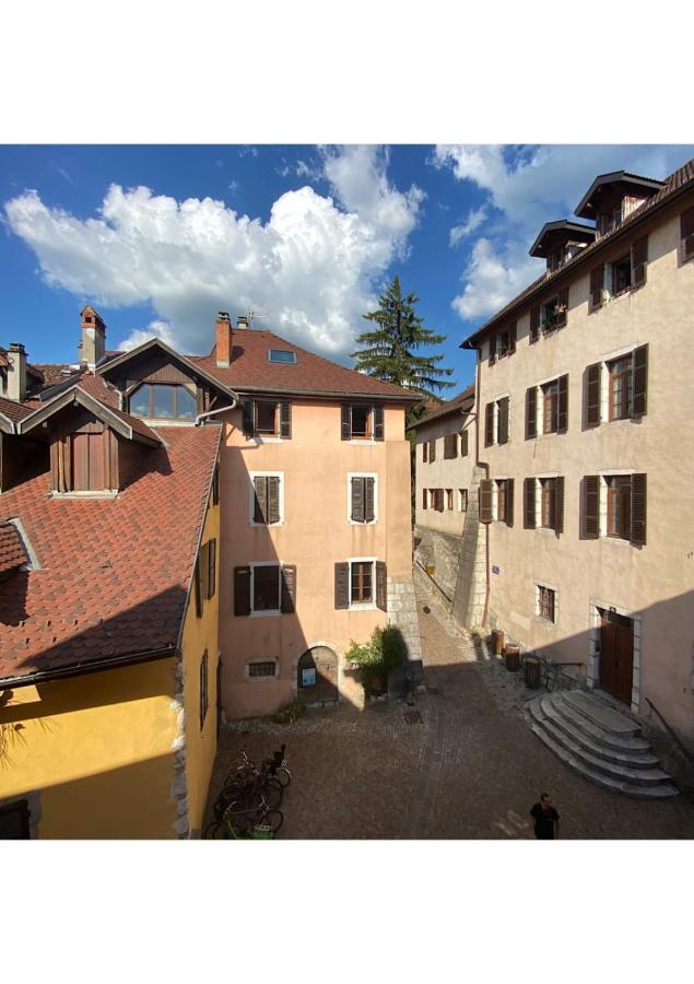 Appartement Coup De Coeur Au Pied Du Château - Joli Idéalement Placé