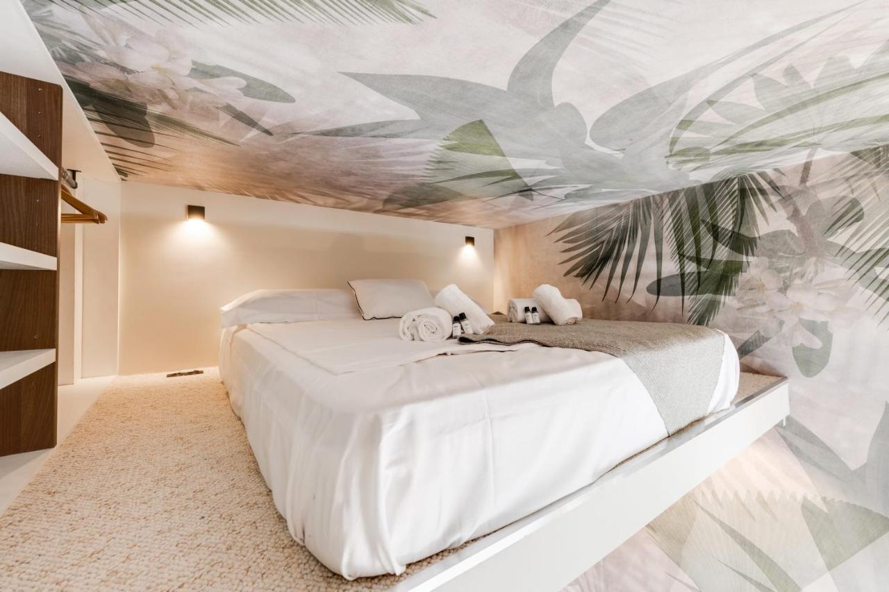 Apartment La Petite - T1 In Duplex In The City Center Annecy