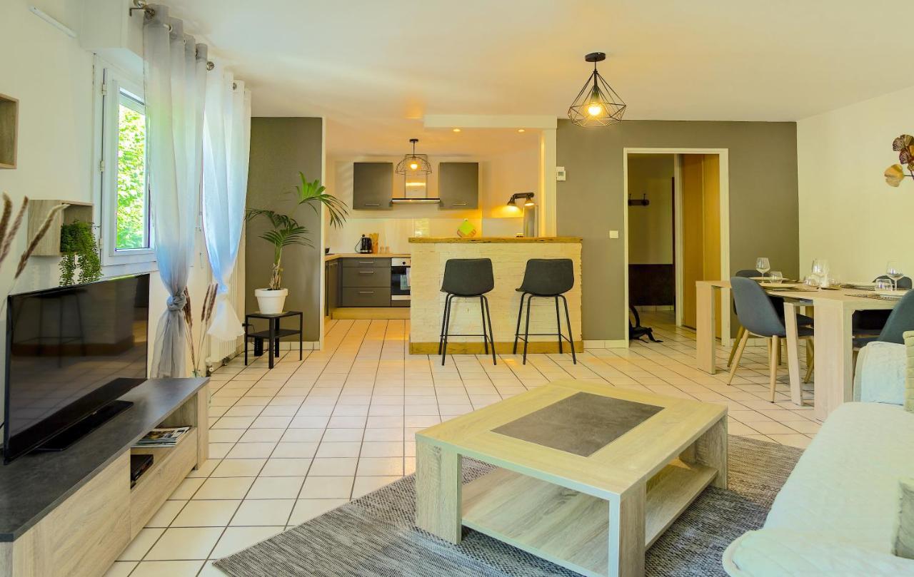 100 Geneve Joli T2 Avec Place De Parking Privee Apartamento Annecy