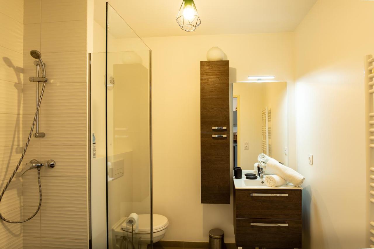 Apartment 85 Geneve Confortable T2 Avec Parking Prive *