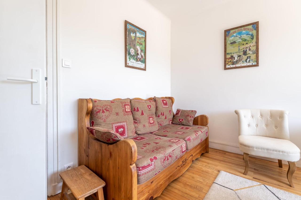 Apartment Cozy With Balcony Near Lake And The Beaches