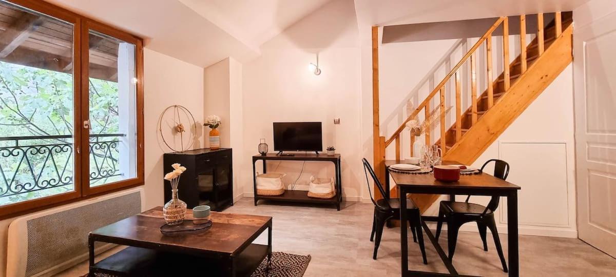 Le Castellito Avec Terrasse - Majord'home Apartment