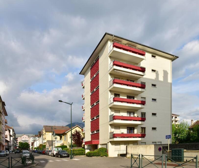 & Le - Proche , Terrasse Et Parking Annecy