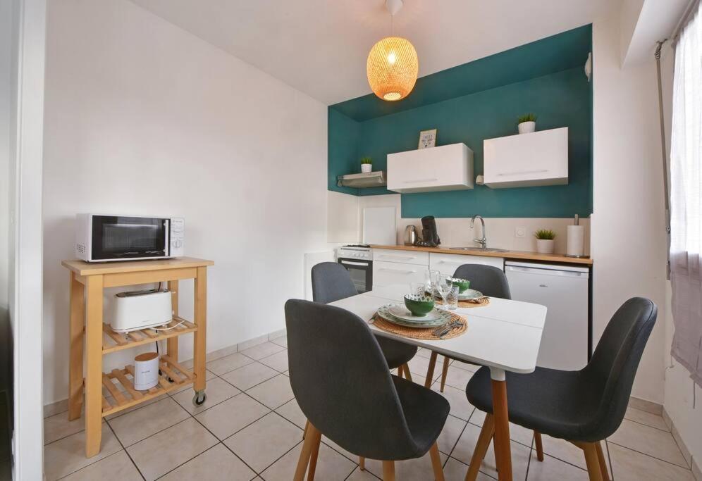 & Le - Proche , Terrasse Et Parking Annecy
