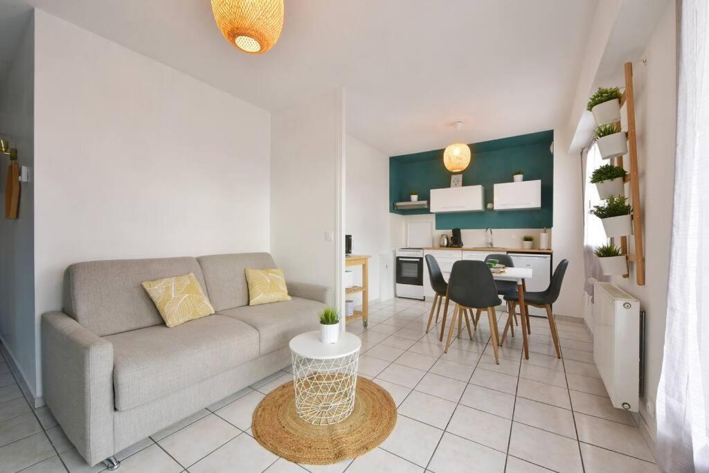 & Le - Proche , Terrasse Et Parking *